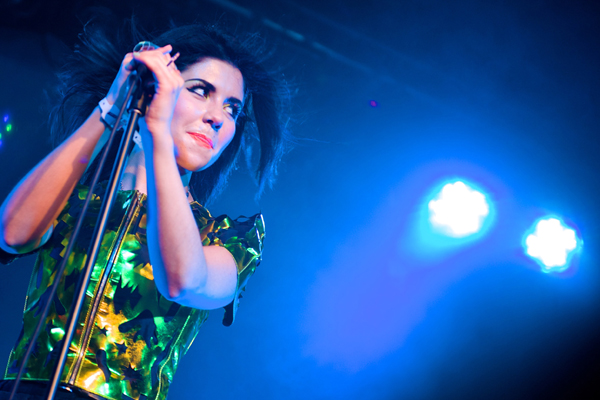 http://www.xyzbrighton.com/img/live_marina_and_the_diamonds_great_escape_concorde2_emmest_150510_15.jpg