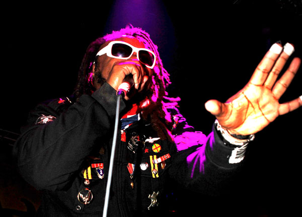http://www.xyzbrighton.com/img/live_skindred_concorde2_Dave_Imms_191009_07.jpg