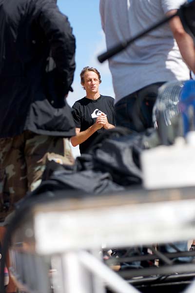 http://www.xyzbrighton.com/img/tony_hawk_and_friends_old_paddling_pool_210710_gus_manzano_3.jpg