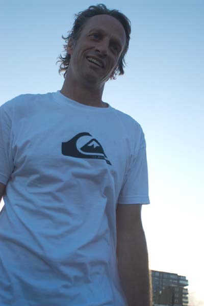 http://www.xyzbrighton.com/img/tony_hawk_and_friends_old_paddling_pool_210710_gus_manzano_56.jpg