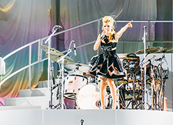 Read more about the article Paloma Faith, The Brighton Centre, March 12