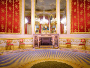 An Introduction to the Royal Pavilion featuring the Royal Collection