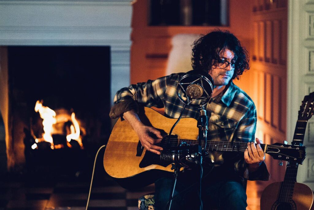 Songs & Stories with CHRIS HELME (THE SEAHORSES) Do It Yourself – 25 Years On