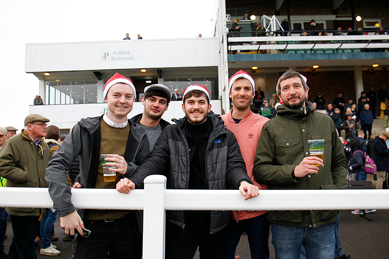 Festive Fun Raceday at Plumpton Racecourse