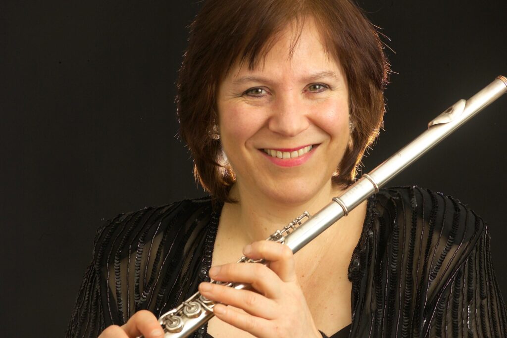 Legendary flautist Philippa Davies plays Paul Reade’s Concerto for Flute