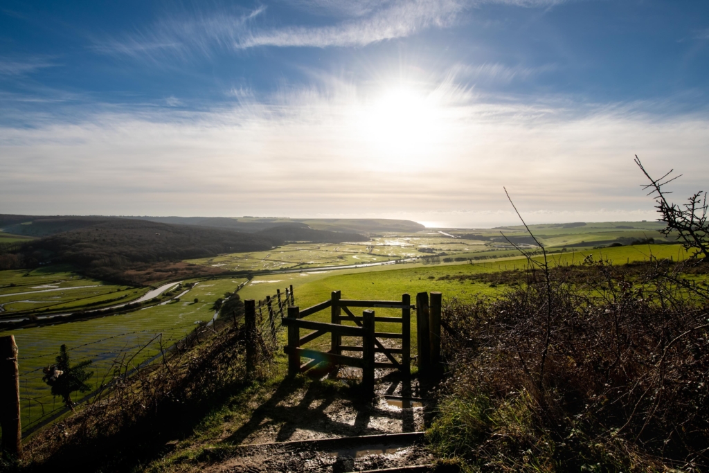 By way of Beachy Head: Re-telling Sussex sites in drawing, poetry and music