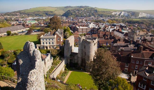 Lewes Guide Walking Tour – Battles and Bonfires